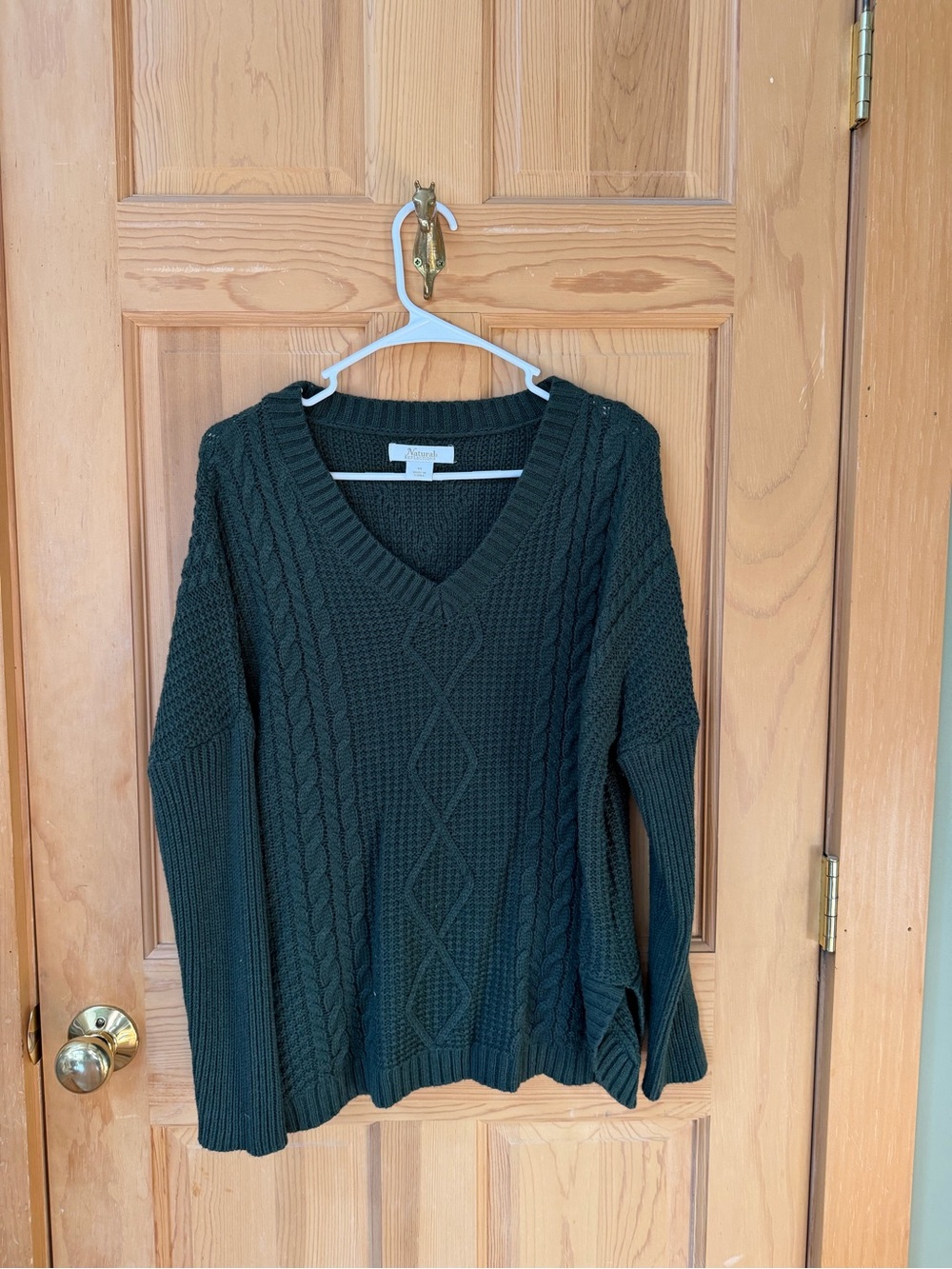 Natural Reflections V-Neck Cable Knit Sweater in Dark Green